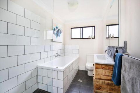 Aloha Pet & Family Friendly 10 Min Walk To Beach - Accommodation Port Hedland 2