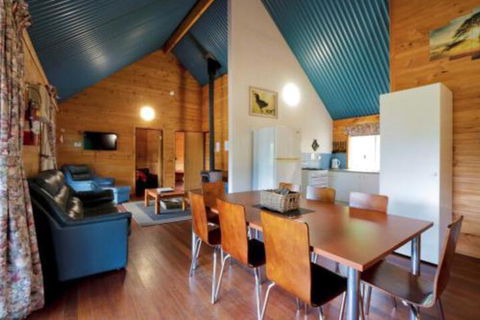 Sunnyhurst Chalets Rural Stay - Accommodation Port Hedland 2