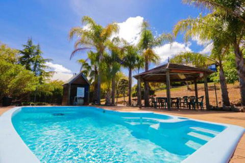 Sunnyhurst Chalets Rural Stay - Accommodation Port Hedland 5