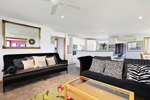 Yarragon 4 Bedroom House In Gippsland - Accommodation Port Hedland 3