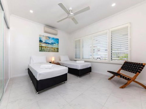 CANOPY HOUSE At PALM COVE - Accommodation Port Hedland 6
