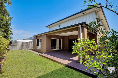 Rochedale Spacious Holiday 4 Bedrooms House Qro009 - Accommodation Port Hedland 4