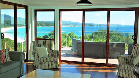 DOLPHIN LOOKOUT COTTAGE Amazing Views Of The Bay Of Fires - Accommodation Port Hedland 3