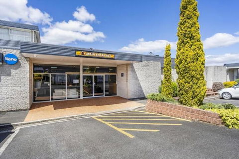 Top Of The Town Hotel Motel - Accommodation Port Hedland 1