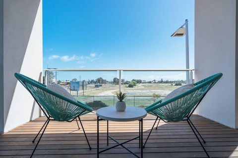 The Cove At New Port Pool Spa Sauna Gym & More - Accommodation Port Hedland 5