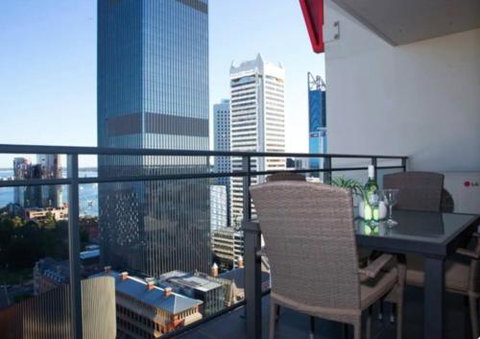 CENTRAL CBD EXEC STUNNING VIEW WIFI NETFLIX WINE - Accommodation Port Hedland 4