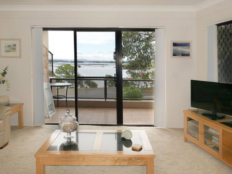 Renas Court 2 - Accommodation Port Hedland 6