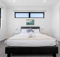 WoW Factorluxe 4BR Townhouseglen Waverley - Accommodation Port Hedland
