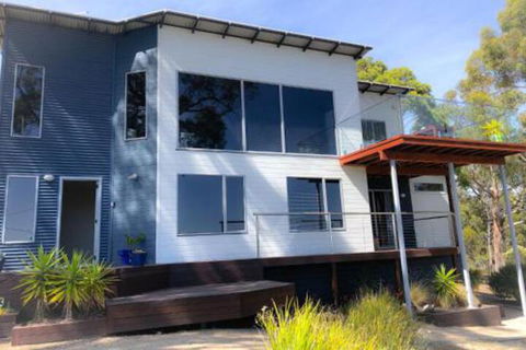BAY Of FIRES BEACH SHACK Ocean Views From A Modern Beachhouse - Accommodation Port Hedland 0