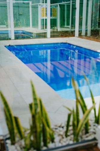 The Lake House With Swimming Pool - Accommodation Port Hedland 2