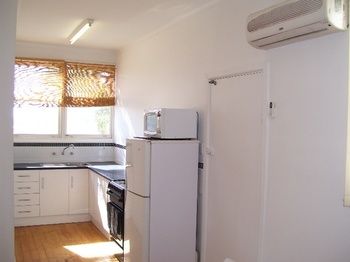 Aussie Bacon & Eggs Cottages - Accommodation Port Hedland 3