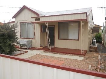 Aussie Bacon & Eggs Cottages - Accommodation Port Hedland 2