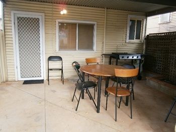 Aussie Bacon & Eggs Cottages - Accommodation Port Hedland 1