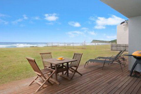 La Plage - Accommodation Port Hedland 0