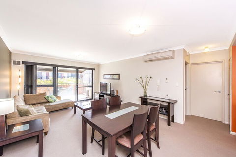 Subiaco Emporium Apartment - Accommodation Port Hedland 5