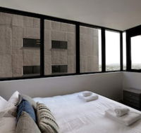 Fantastic 2BD Apt in Melbournes Southbank - Accommodation Port Hedland