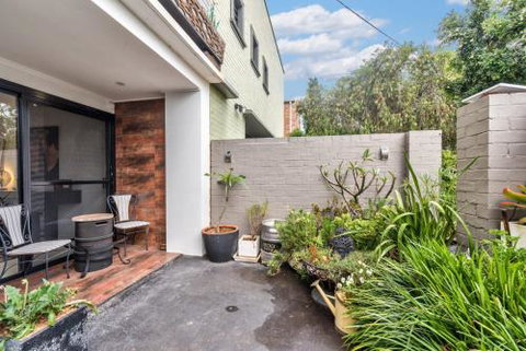 Urban Chic 3 BR House In Wickham - Accommodation Port Hedland 4