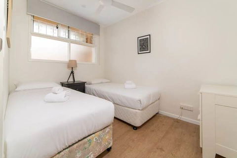 Peaceful 3 Bedroom Apartment In Ascot - Accommodation Port Hedland 5