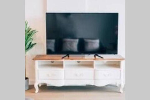 Modern Luxury 3 Bedroom Apartment With Sea Views - Accommodation Port Hedland 6