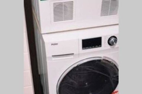 Modern Luxury 3 Bedroom Apartment With Sea Views - Accommodation Port Hedland 4