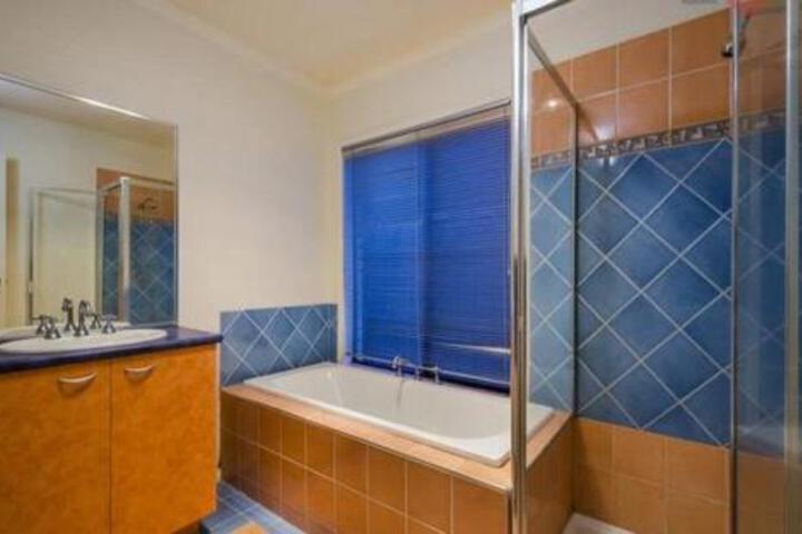 Altona Meadows VIC Accommodation Port Hedland