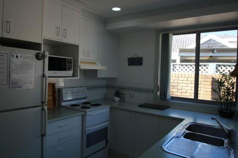 KENTIA - Accommodation Port Hedland 4