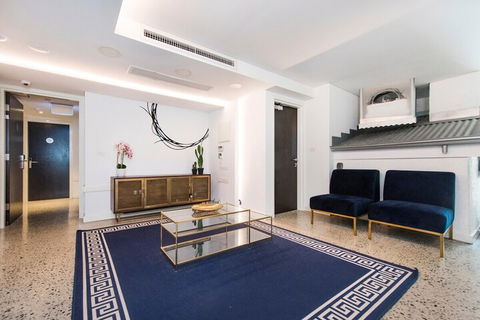 New York Style Room In Northbridge With Roof Terrace - Accommodation Port Hedland 5