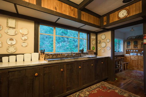 Walhalla Coach House - Accommodation Port Hedland 1