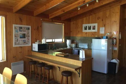 Alluvion Beach Cottage - Accommodation Port Hedland 6