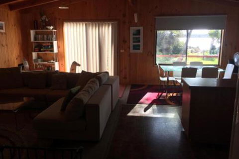 Alluvion Beach Cottage - Accommodation Port Hedland 3