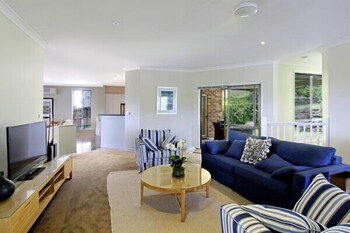 Away On Massinger Street - Accommodation Port Hedland 3