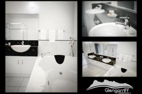 Glengarriff Townhouse 3 - Accommodation Port Hedland 2