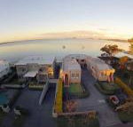 1 Seaside Splendour 137 Soldiers Point Road beautiful unit on the waterfront - Accommodation Port Hedland