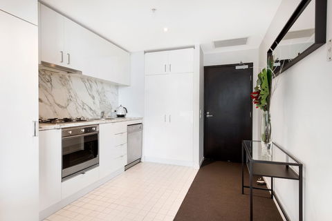 FARINA, 1BDR Docklands Apartment - Accommodation Port Hedland 4