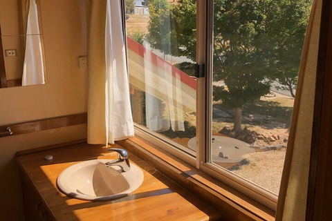 Alpine Stag Lodge Unit 1 - Accommodation Port Hedland 7