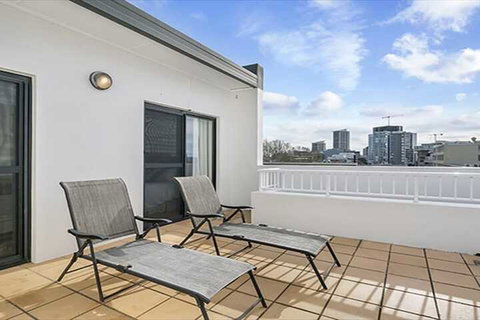 The Apartment Service SANT4 - Accommodation Port Hedland 4