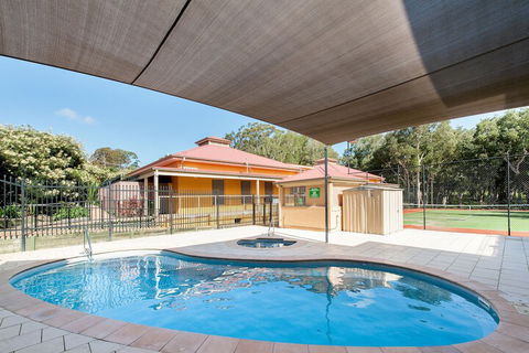 Aqua Lagoon - Accommodation Port Hedland 5