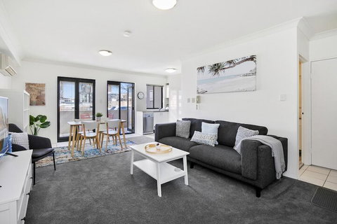 HOLT1 Crows Nest Holtermann Street - Accommodation Port Hedland 7