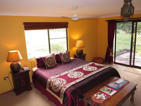 Gumtree On Gillies Bed & Breakfast - Accommodation Port Hedland 3