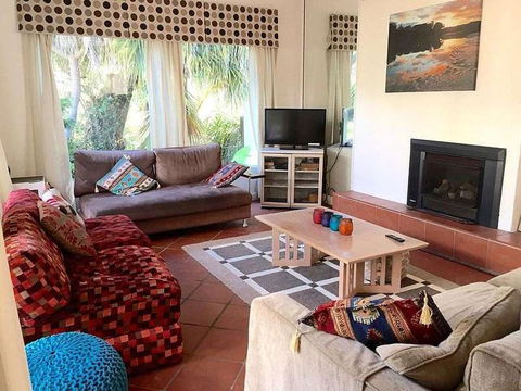 Wisteria Cottage On The Lagoon / Beach - Accommodation Port Hedland 7