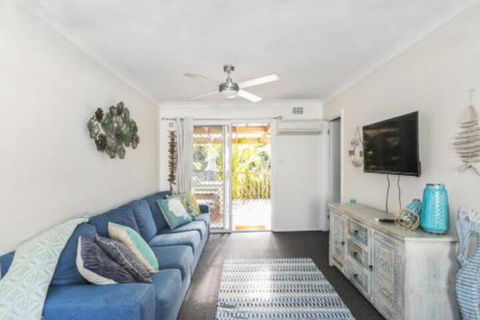 MOLLYMOOK BEACH COTTAGE - Accommodation Port Hedland 4