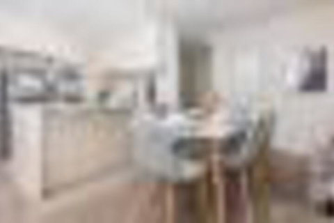 New Modern Apartment With Parking Near Amenities - Accommodation Port Hedland 2