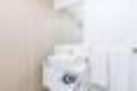 New Modern Apartment With Parking Near Amenities - Accommodation Port Hedland 5