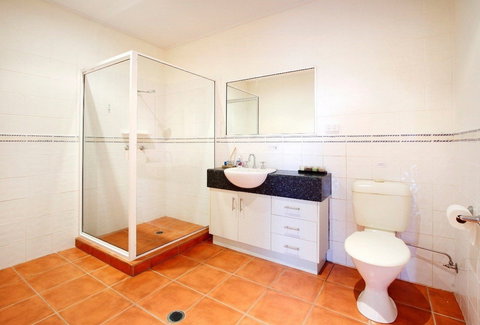 Hideaway Retreat Beach House With Pool - Accommodation Port Hedland 2