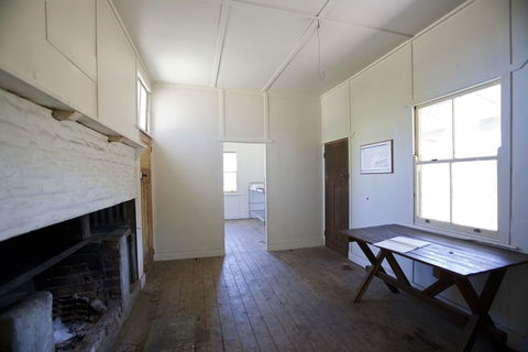 Brackens Hut - Accommodation Port Hedland 3