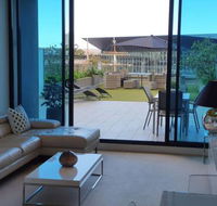 Melbourne Holiday Apartments Flinders Wharf - Accommodation Port Hedland