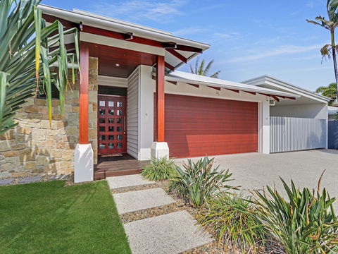 Adelong - Accommodation Port Hedland 0