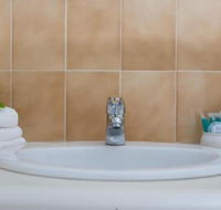 Budget Apartment Trinity Beach - Accommodation Port Hedland