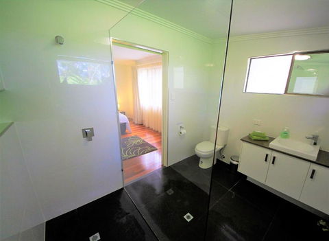 SerenityatMontville - Accommodation Port Hedland 4