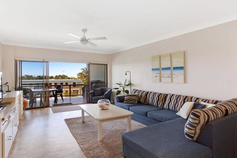 The Dunes Opposite Fingal Bay Surf Club! - Accommodation Port Hedland 2
